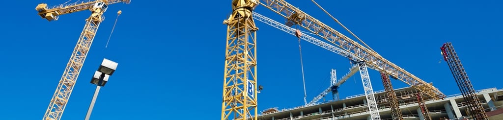 grues sur chantier